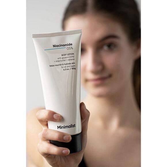 Minimalist Niacinamide 5% Body Lotion 180g Hydrating NEW - Picture 2 of 7
